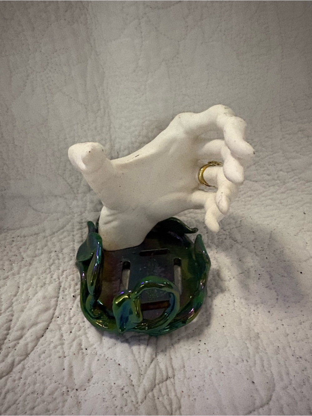 Bath & Body Works White Hand Ring Holder with Iridescent Green Base Accent